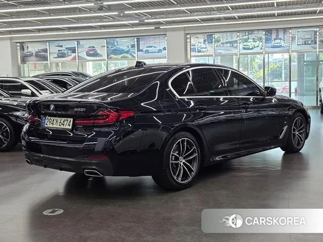 BMW 5 Series (G30) id 3054055 из Кореи 10