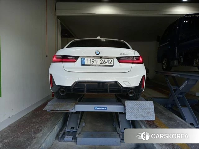 BMW 3 Series (G20) 2023 Белый из Кореи, фото 2