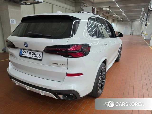 BMW X5 (G05) 2025 Белый из Кореи, фото 2