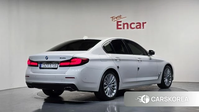 BMW 5 Series (G30) id 4880251 из Кореи 12