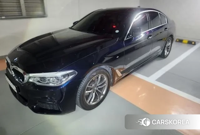 BMW 5 Series (G30) 2018 Черный из Кореи, фото 2