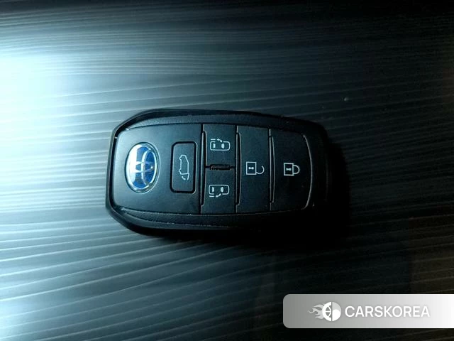 Toyota Saina id 4261926 из Китая 12