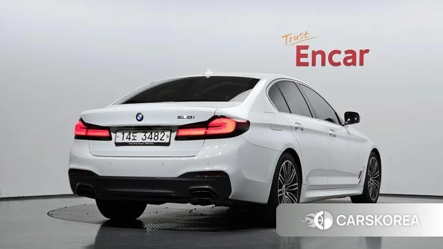 BMW 5 Series (G30) id 3834557 из Кореи 12