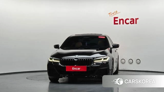 BMW 5 Series (G30) id 4529462 из Кореи 12
