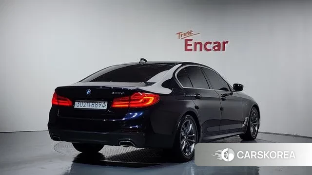 BMW 5 Series (G30) id 3449188 из Кореи 12