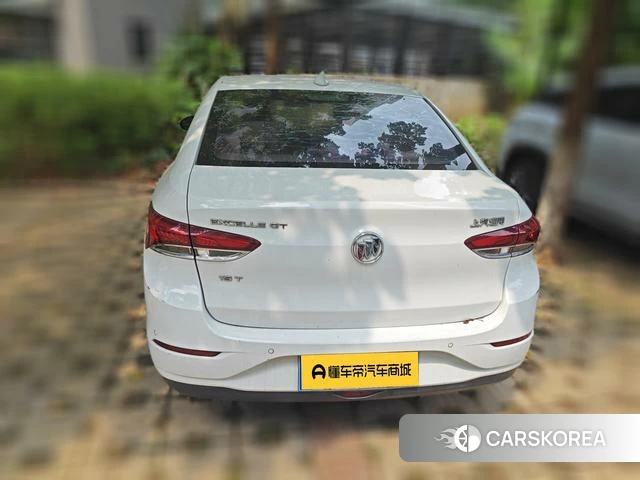 Buick Yinglang 2018 Белый из Китая, фото 2