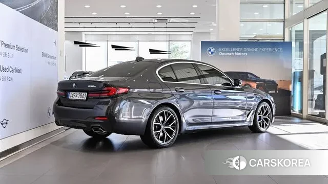 BMW 5 Series (G30) id 3448001 из Кореи 12