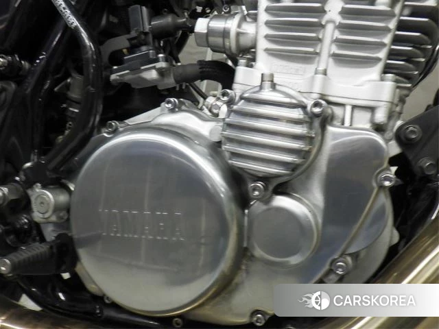 Engine photo