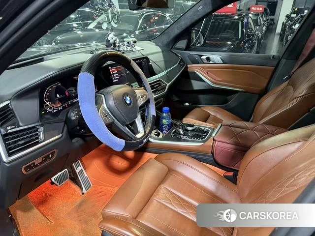 BMW X7 2021 Темно-серый из Китая, фото 2