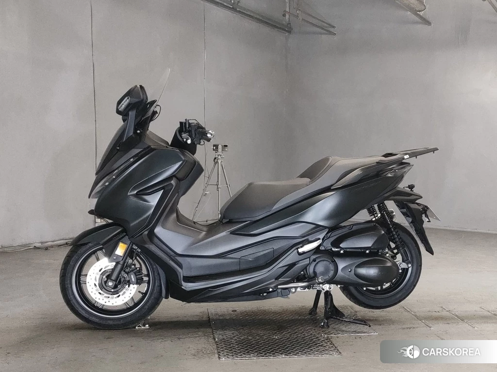 Проданный Honda FORZA 2018 из Японии