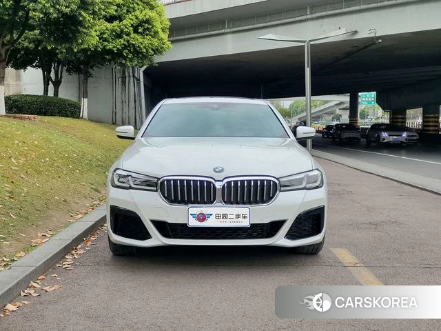 BMW 5 series 2024 Белый из Китая, фото 2