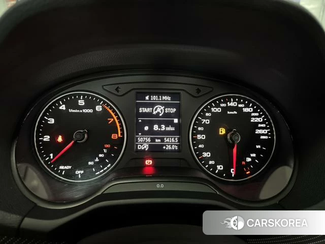 Audi Q2L 2020 Оранжевый из Китая, фото 2