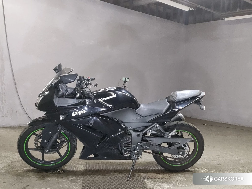 Проданный Kawasaki NINJA 250R id 4150502 из Японии, фото 2