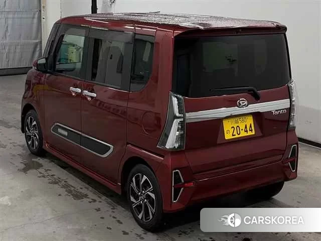 Daihatsu Tanto 2021 из Японии, фото 2