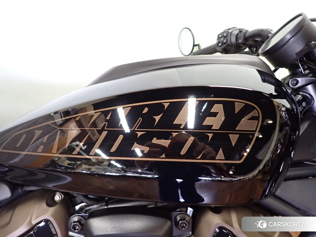 Проданный Harley-Davidson SPORTSTER S RH1250S 2023 из Японии