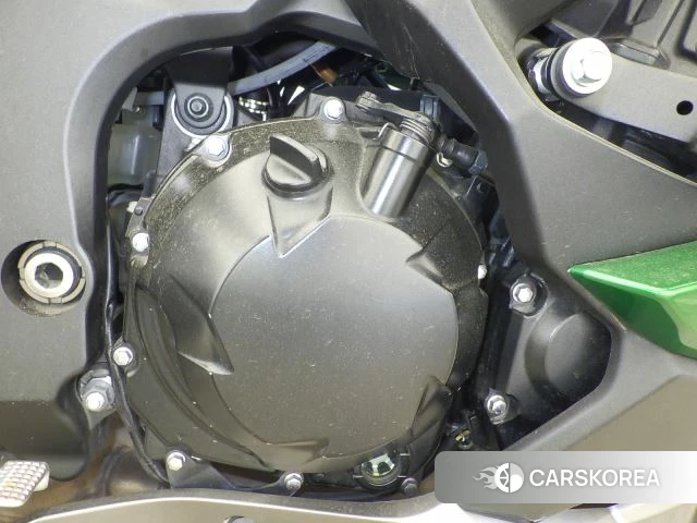Engine photo