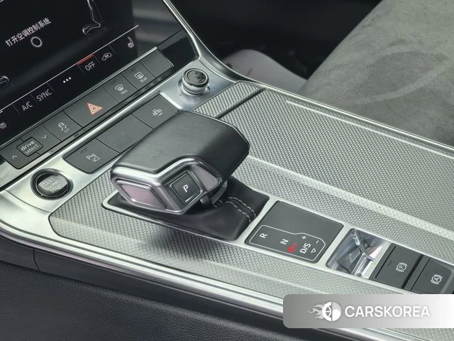 Audi A6L id 4290393 из Китая 10