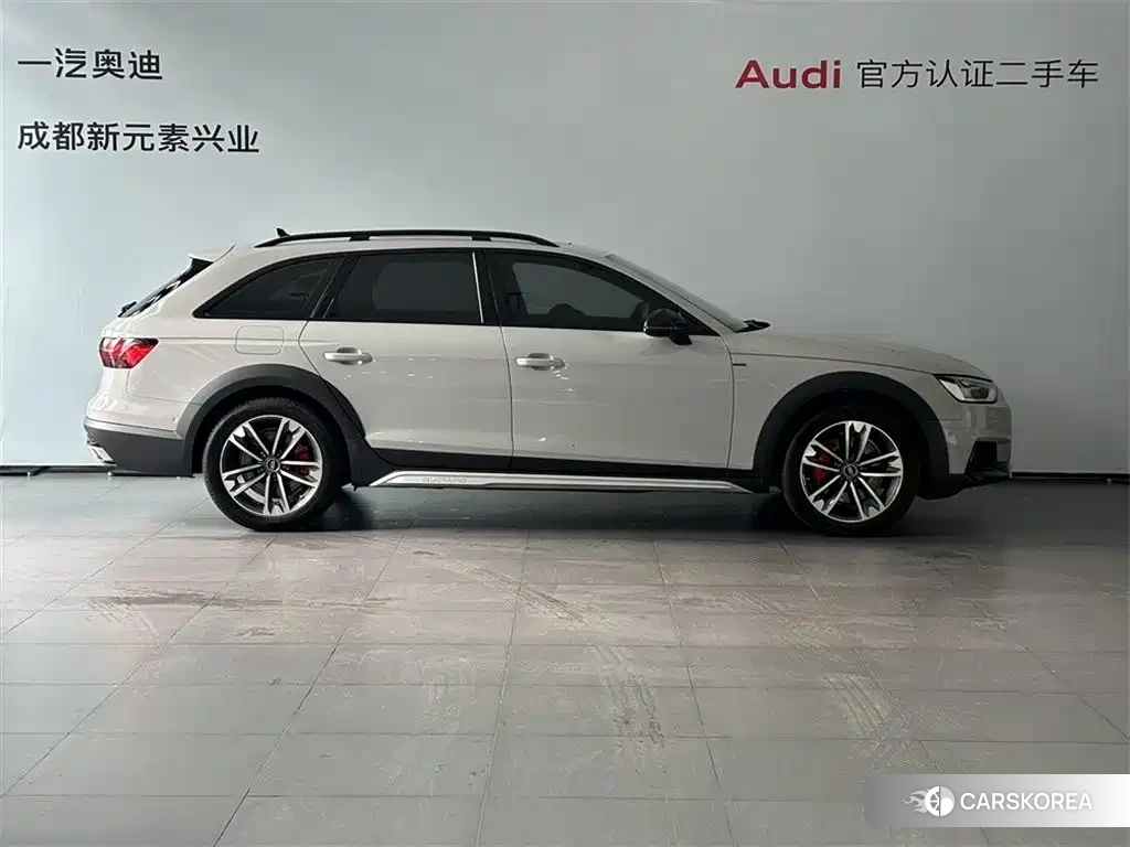 Audi A4L 2023 Синий из Китая, фото 6