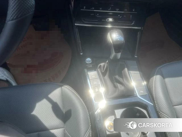Volkswagen Passat id 4259943 из Китая 12