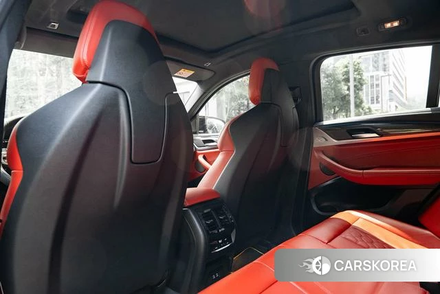 BMW X4 M id 4274656 из Китая 9