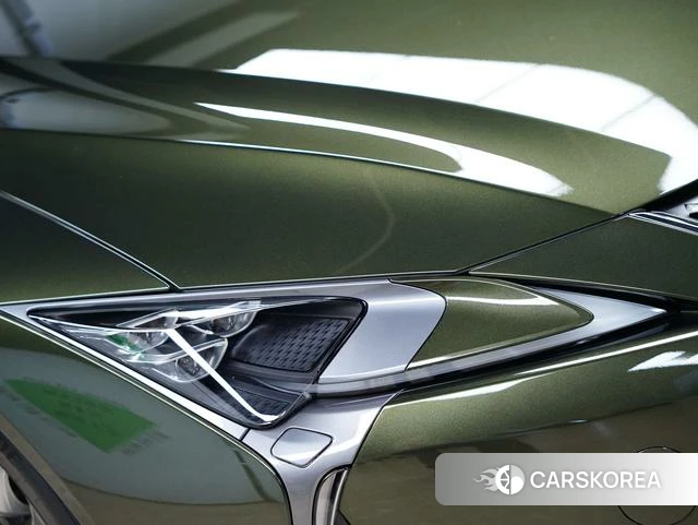 Lexus LC id 4359608 из Китая 12