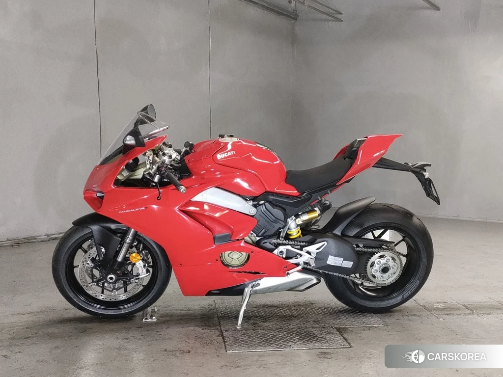 Проданный Ducati PANIGALE V4 2019 из Японии