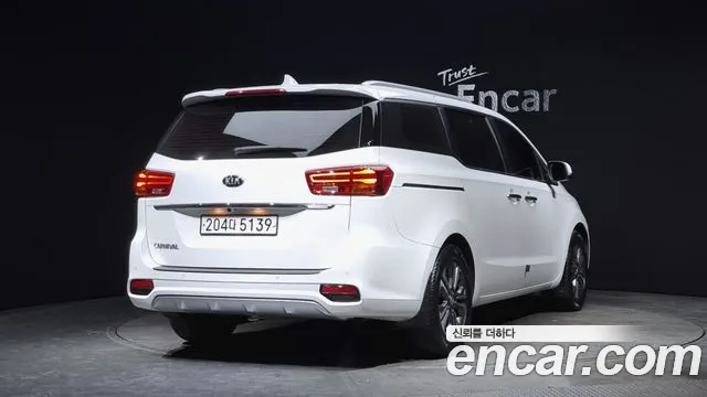 Kia The New Carnival id 2421279 из Кореи 12