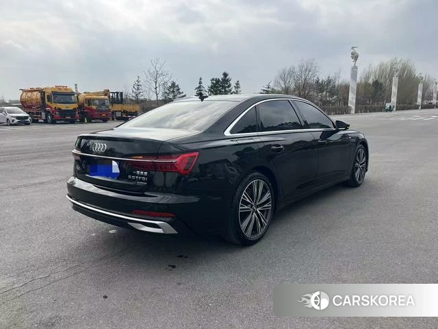 Audi A6L 2021 Черный из Китая, фото 2