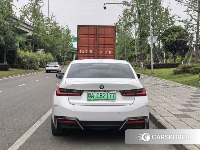 BMW i3 2023 Белый из Китая, фото 2