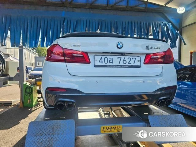 BMW 5 Series (G30) 2018 Белый из Кореи, фото 2