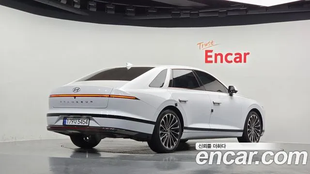 Hyundai Grandeur (GN7) id 2619371 из Кореи 12