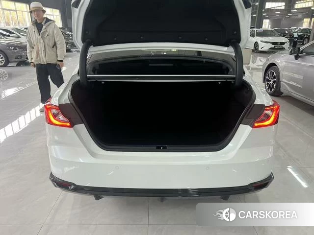Toyota Camry id 4257482 из Китая 12