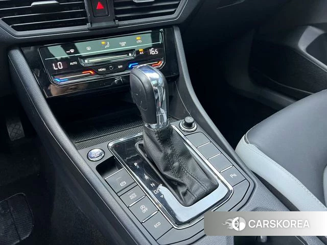 Volkswagen Bora id 4290827 из Китая 12