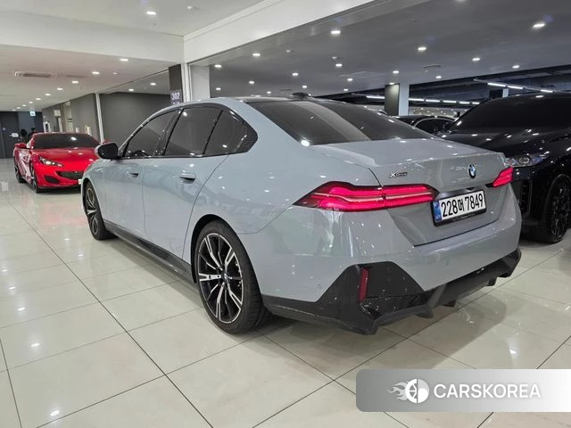 BMW 5 Series (G60) id 3825692 из Кореи 12