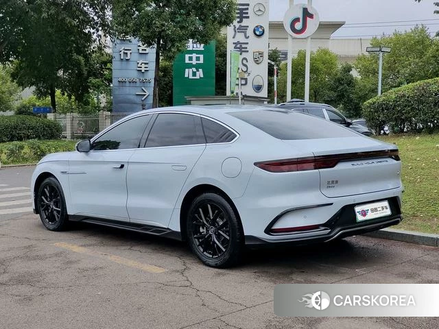 BYD Han DM 2025 Белый из Китая, фото 2
