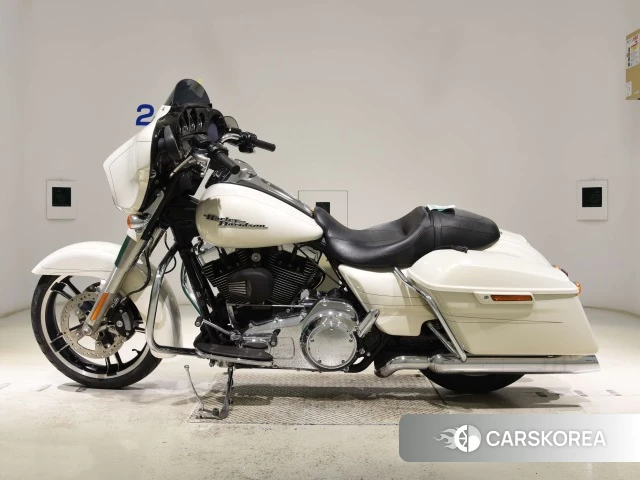 Harley-Davidson Street Glide FLHXS1690 2015 из Японии
