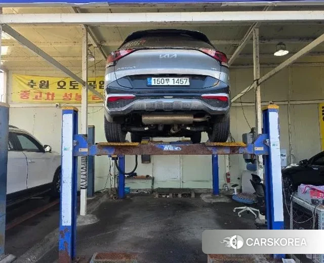 Kia Sportage 5th Generation Hybrid 2023 Серый из Кореи, фото 2