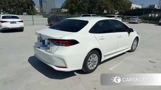 Toyota Corolla 2021 Белый из Китая, фото 2