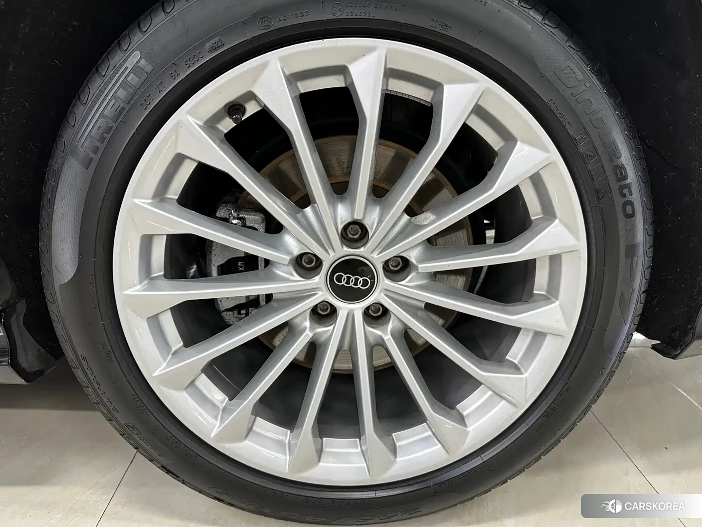 Audi A8 id 4589386 из Китая 11