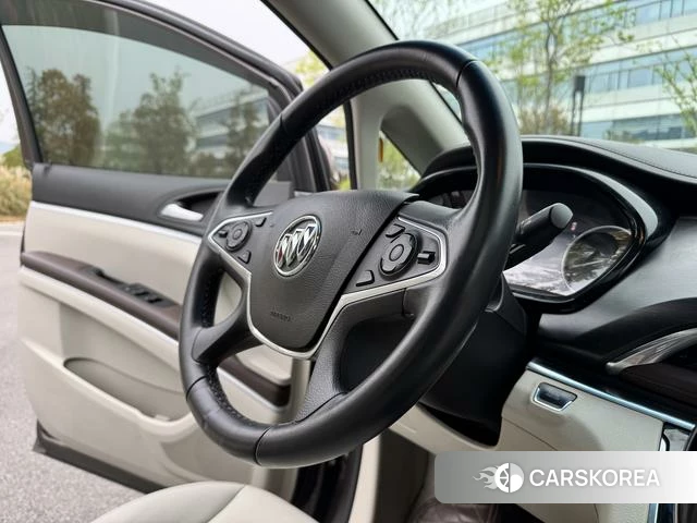 Buick GL8 2020 Коричневый из Китая, фото 4