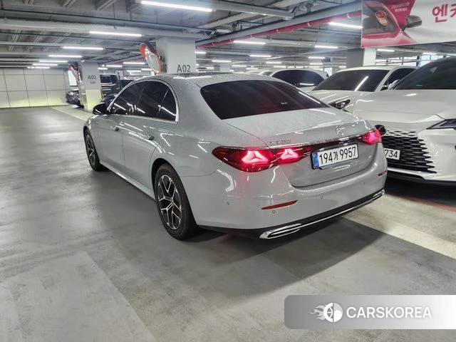 Mercedes-Benz E-Class W214 2025 Серебристо-серый из Кореи, фото 6