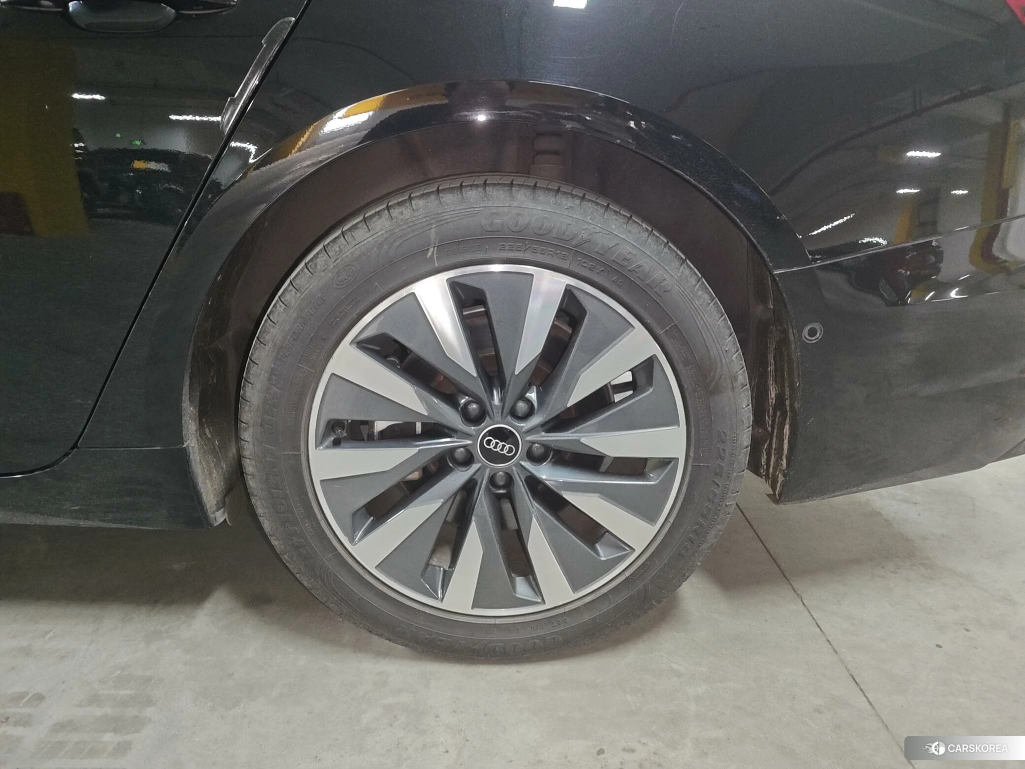 Audi A6L id 4512703 из Китая 12
