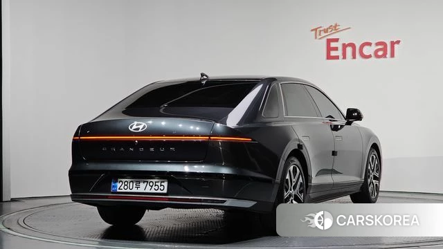 Hyundai Grandeur (GN7) id 4195044 из Кореи 12