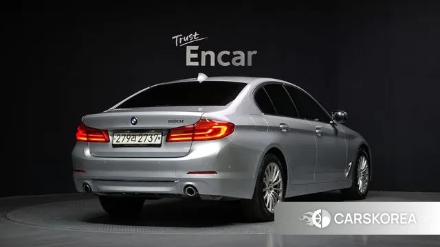 BMW 5 Series (G30) id 3546882 из Кореи 12