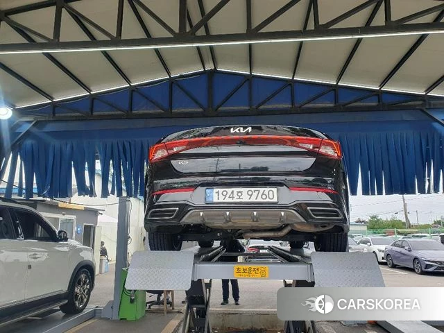 Kia K5 3rd generation 2022 Черный из Кореи, фото 2