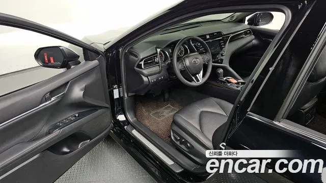 Toyota Camry (XV70) id 2679010 из Кореи 12