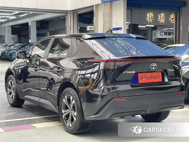 Toyota Platinum Wisdom 4X id 4290586 из Китая 9
