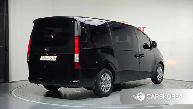 Hyundai Staria id 4657254 из Кореи 12