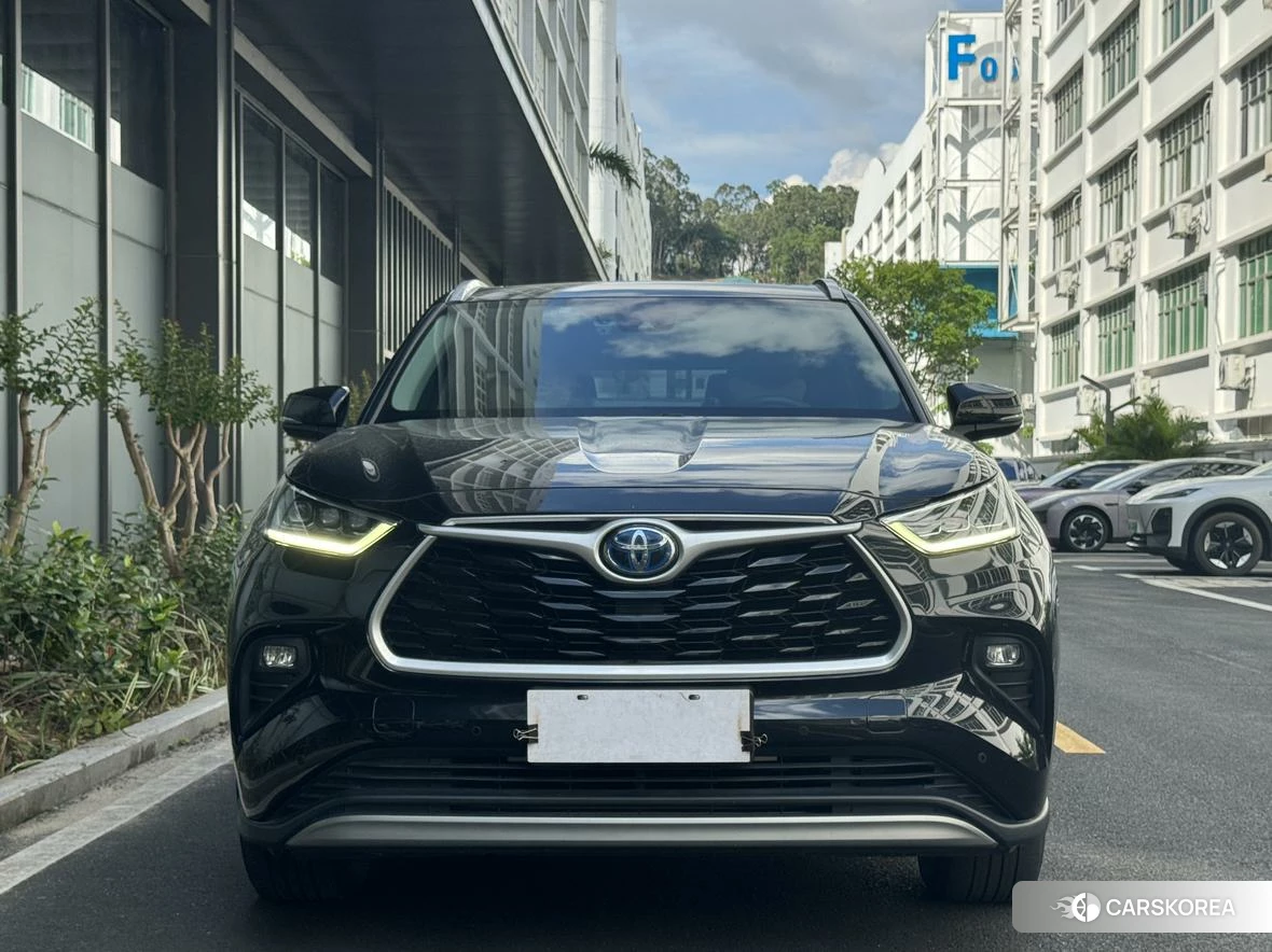 Toyota Highlander 2021 Черный из Китая, фото 2