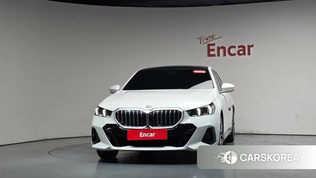 BMW 5 Series (G60) id 4749231 из Кореи 12